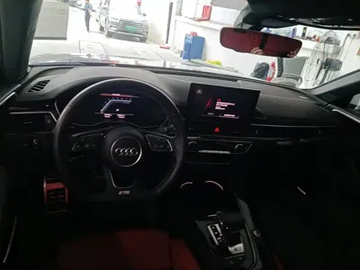 Audi S4
