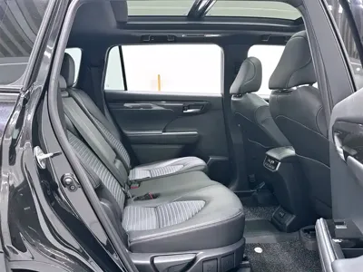 Toyota Crown Kluger