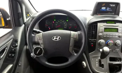 Hyundai Starex