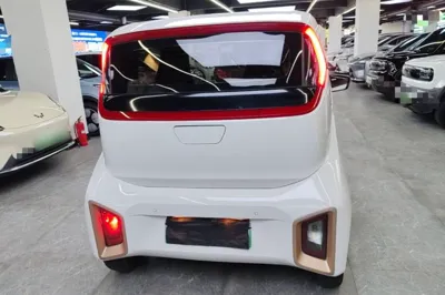 Baojun E200