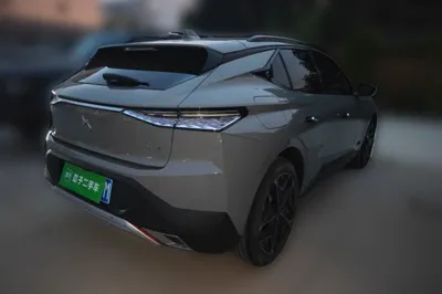 DS 4