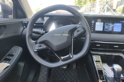 Roewe i5