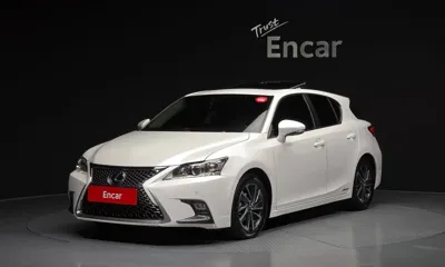 Lexus CT200h