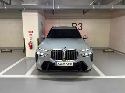 BMW X7