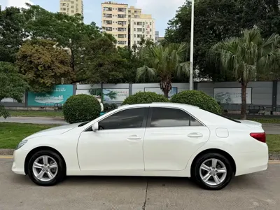 Toyota Reiz