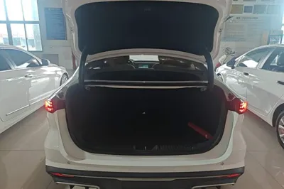 Geely Galaxy L6