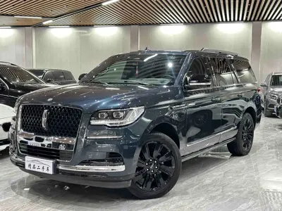 Lincoln Navigator