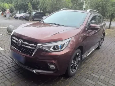 Venucia T70