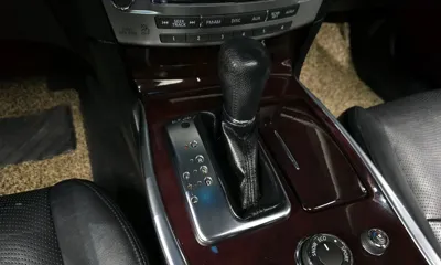 Infiniti M
