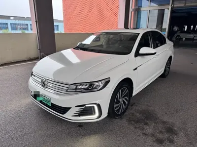Volkswagen Bora EV