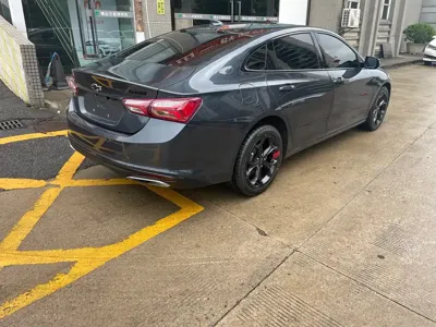 Chevrolet Malibu XL