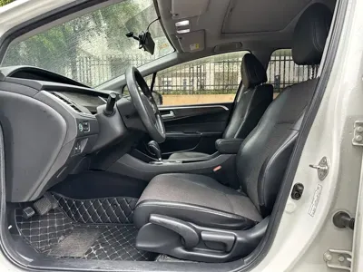 Honda Jade