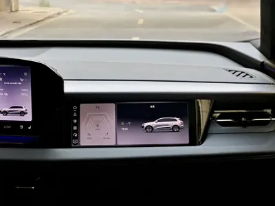 Audi 奥迪Q6L e-tron