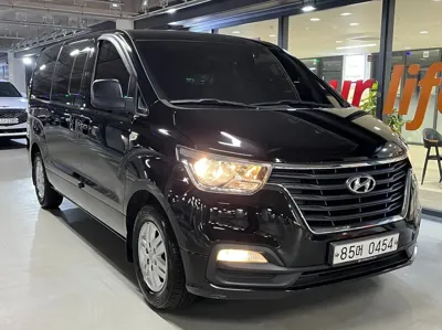 Hyundai Starex