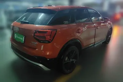 Audi Q2L
