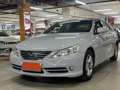Toyota Reiz