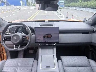 Zeekr 7X