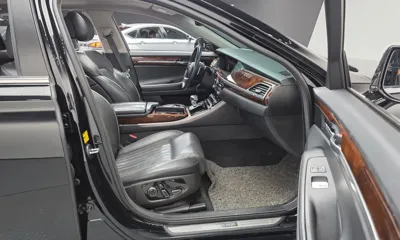 Genesis EQ900