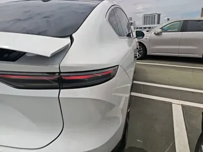 Nio EC7