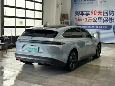 Nio ET5T