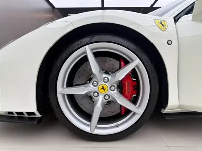 Ferrari F8