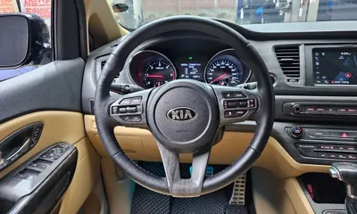 Kia Canival