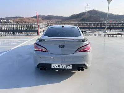 Hyundai Genesis
