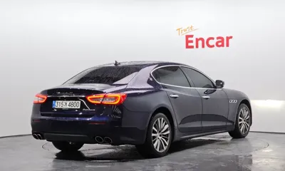 Maserati Quattroporte