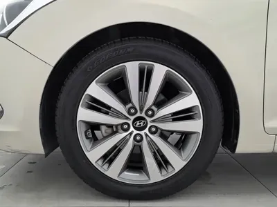 Hyundai Mistra