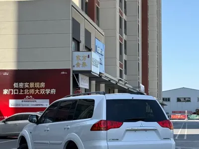 Mitsubishi Pajero Sport