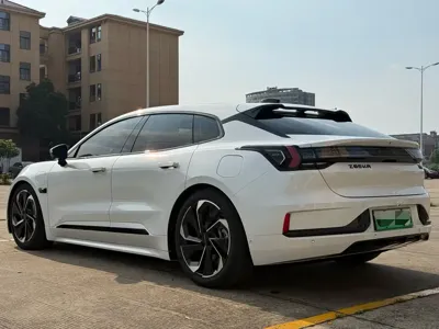 Zeekr 001