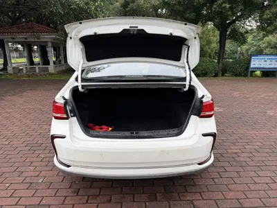 BAIC EU5