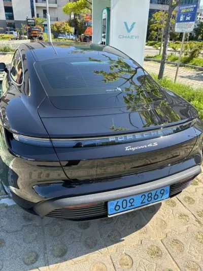 Porsche Taycan