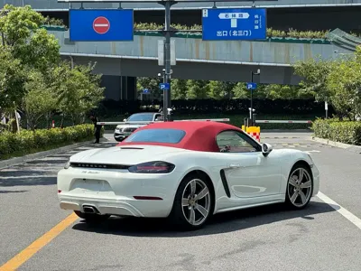 Porsche 718