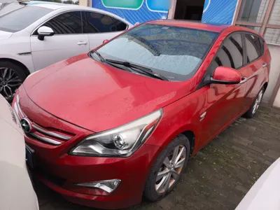 Hyundai Verna Ray