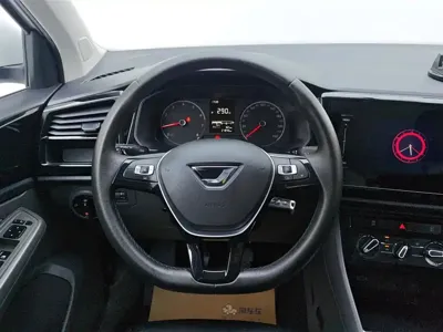 Jetta VS5