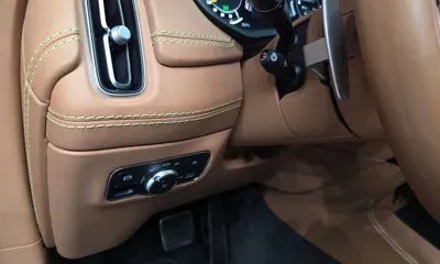 Astonmartin DBX