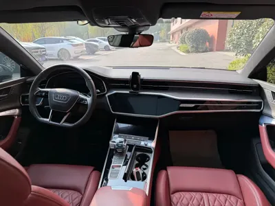 Audi A7L