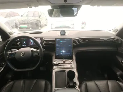 Nio ES8