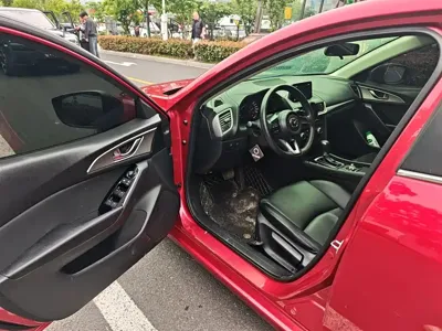Mazda 3 Axela