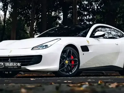 Ferrari GTC4Lusso