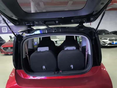 Baojun E300