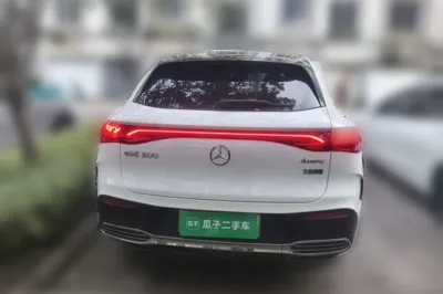 Mercedes-Benz EQE SUV