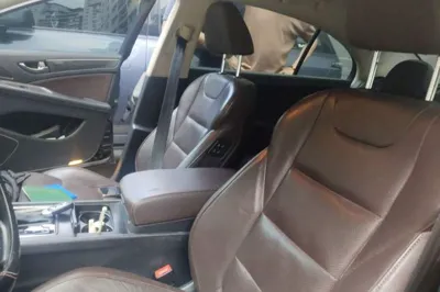 Hongqi H7