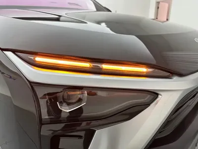 Nio ES8