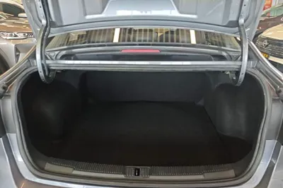 Roewe i5