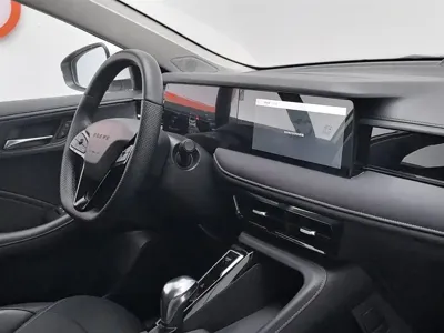 Roewe i5