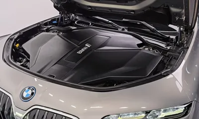 BMW i7