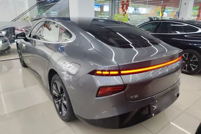 Xpeng P7