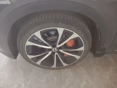 Nio ES8